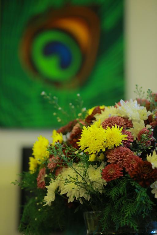 Peacock Beach Hotel Hambantota Bagian luar foto